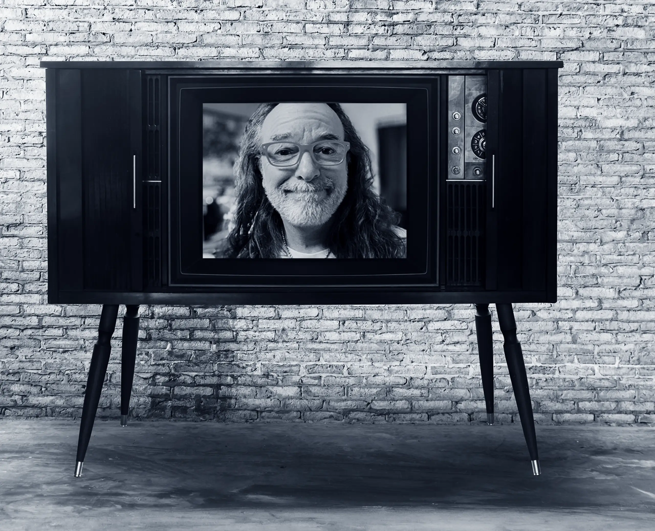 image of Kevin Kolbe in a television screen